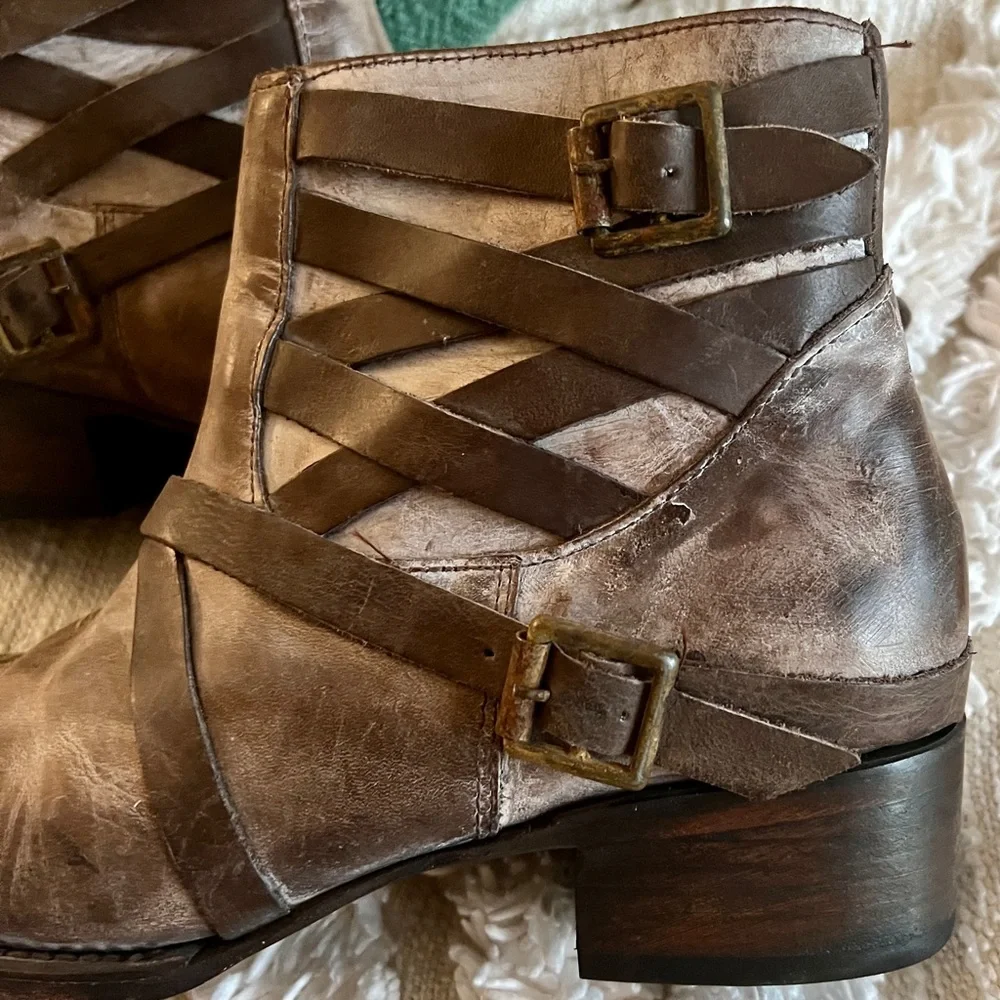 Freebird by Steven Taupe Brown Tan Strappy Leather Sammi Booties 9 - Picture 6 of 16